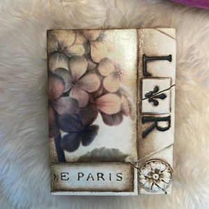 Sid Dickens tile T–85 L & R Flower